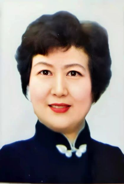 刘月英形象照片0.jpg